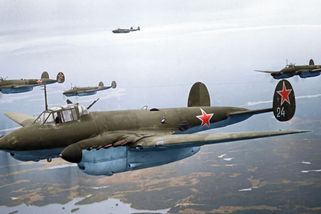 Střemhlavý bombardér Petljakov Pe-2: Nejlepší dvoumotorový stroj Sovětů ve válce proti Německu - Médium.cz